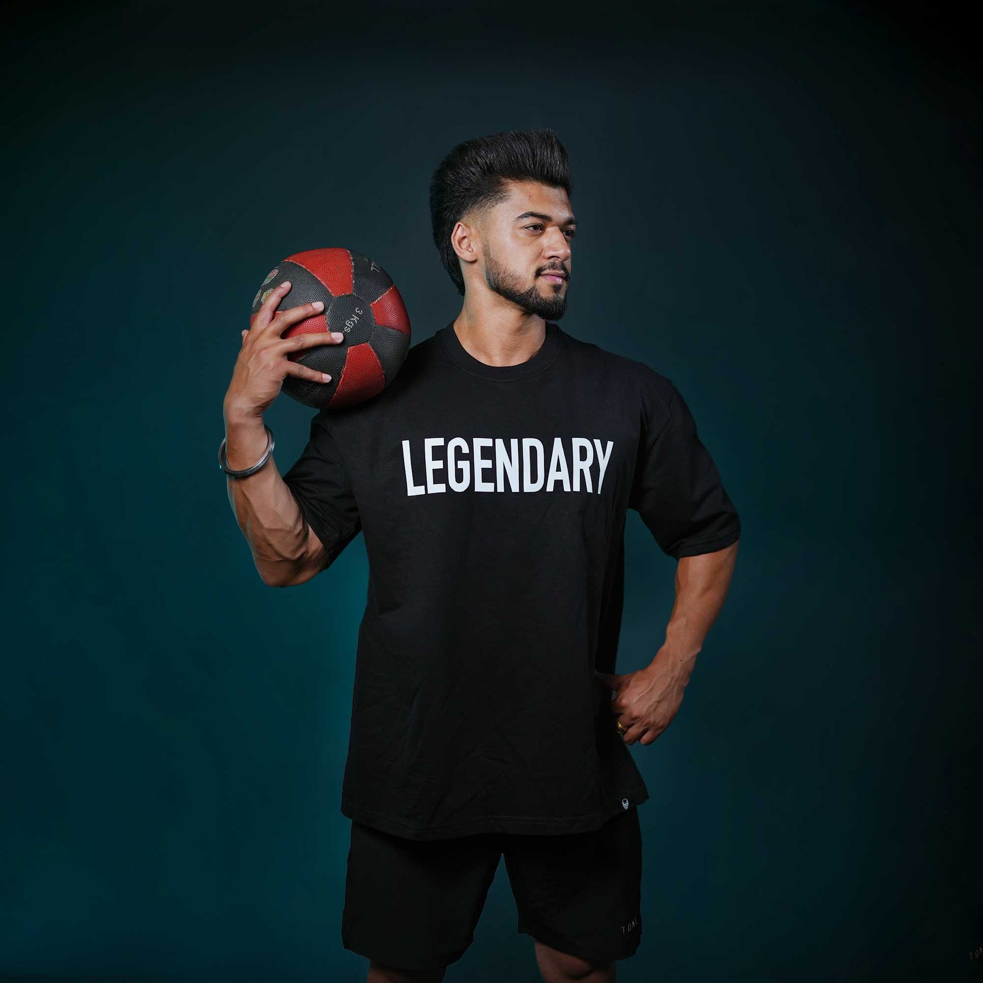 Legendary-Unstoppable-Oversized-black-1